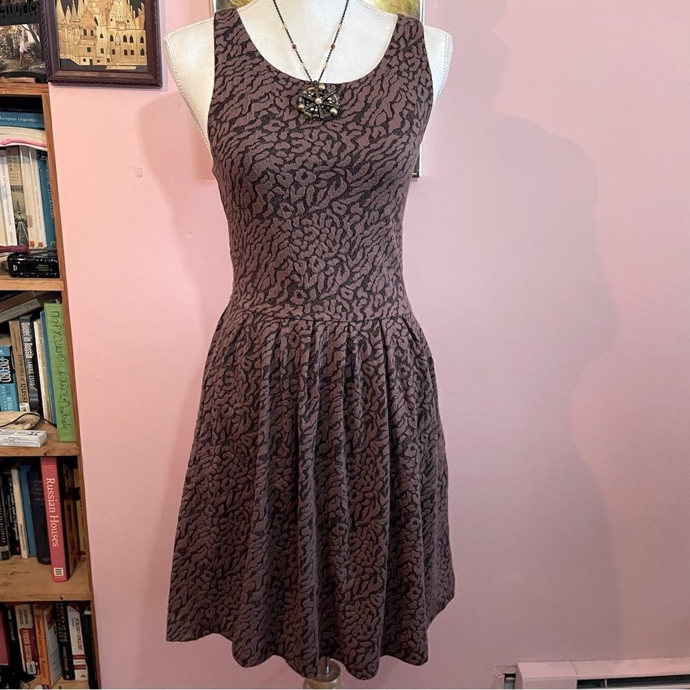 💥Host Pick!💥 Anthropologie Deletta Fit&Flare Neovision Leopard Midi Dress